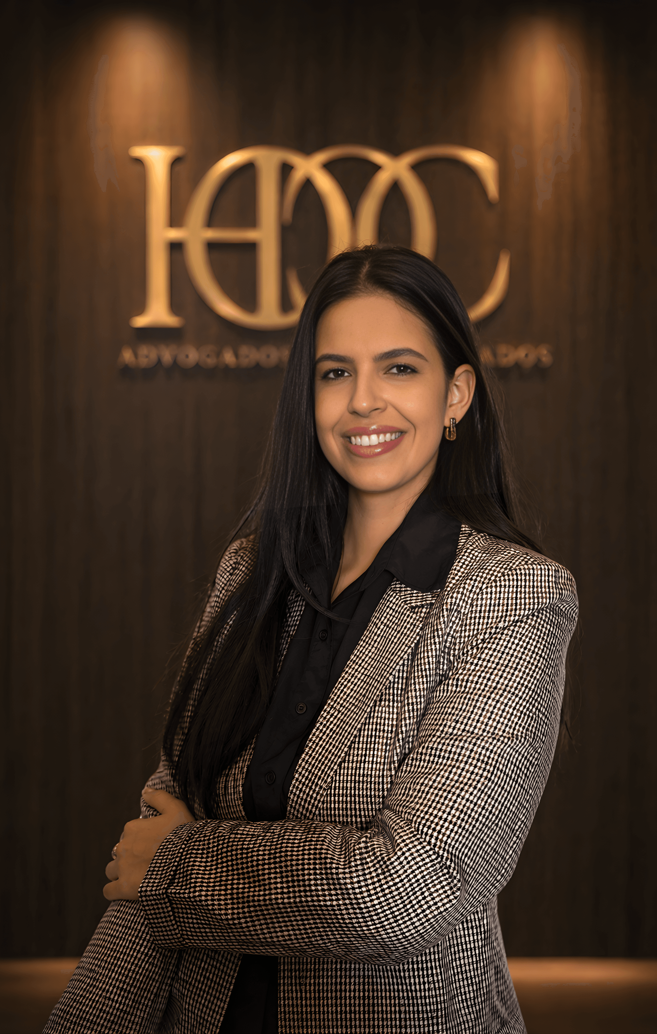 Izabella Sousa Coimbra Nascimento, Advogada Sócia do HOCC Advogados